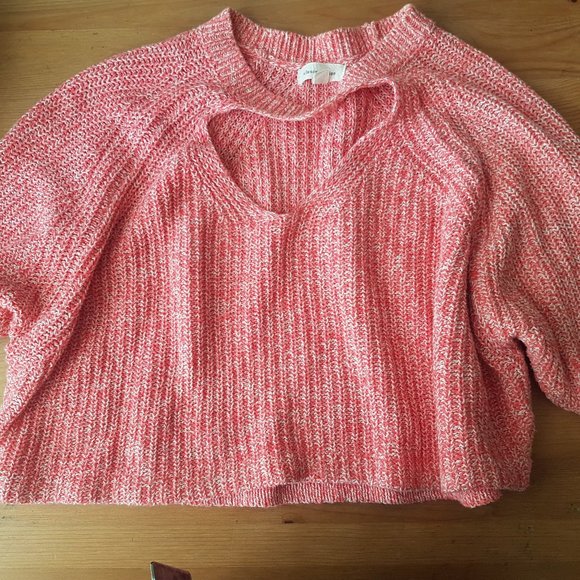 Urban Outfitters Maddie Cut-Out Cropped Sweater XS - Picture 3 of 4
